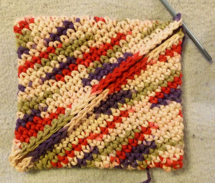 The Crochet Potholders Easy pattern for a beginner Bevs Turn On Itself